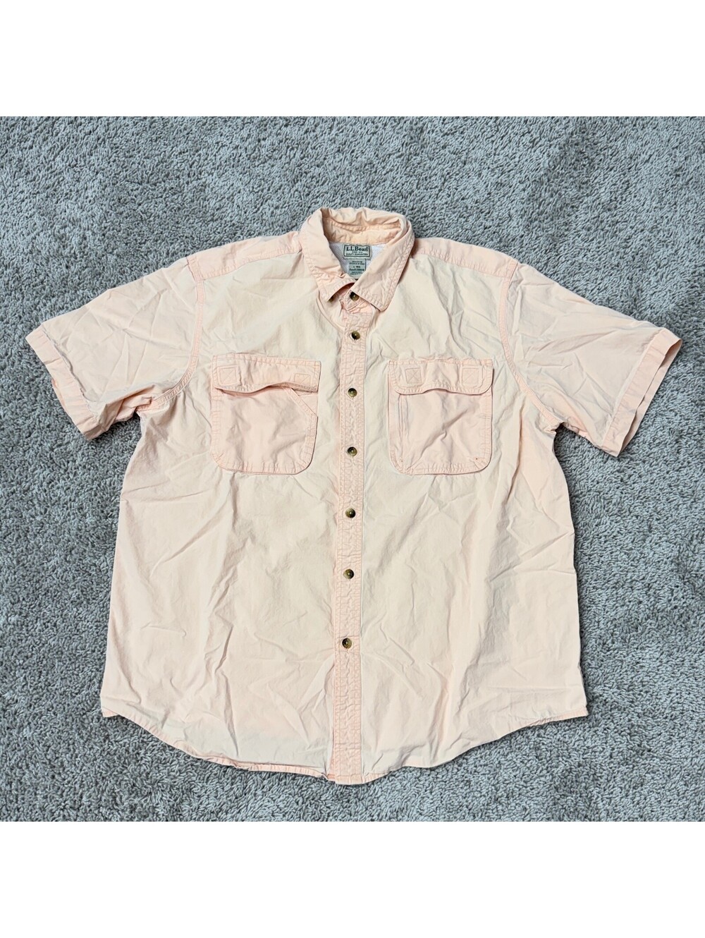L.L.Bean Men's Short Sleeve Button-Up Shirt Size Large Peach/Coral Cotton